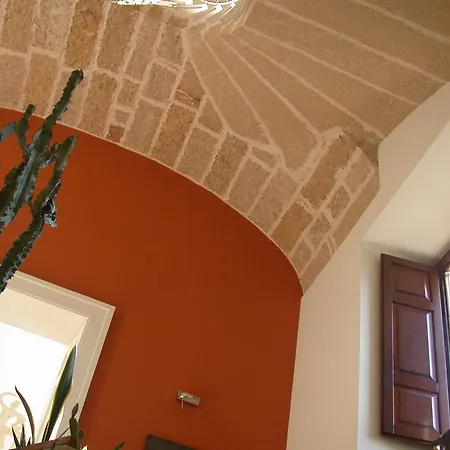 Casa D' Arte Cataldi Bed & Breakfast *