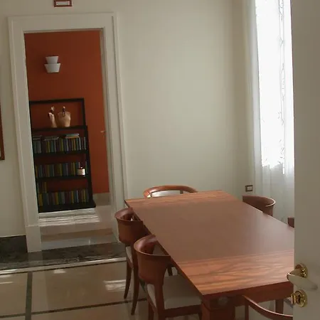 Bed & Breakfast Casa D' Arte Cataldi *